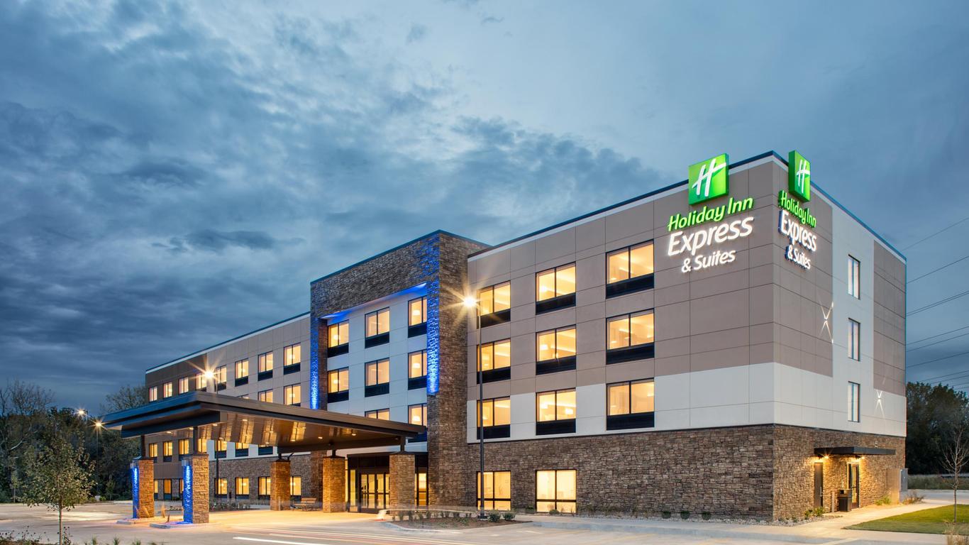 Holiday Inn Express & Suites East Peoria - Riverfront