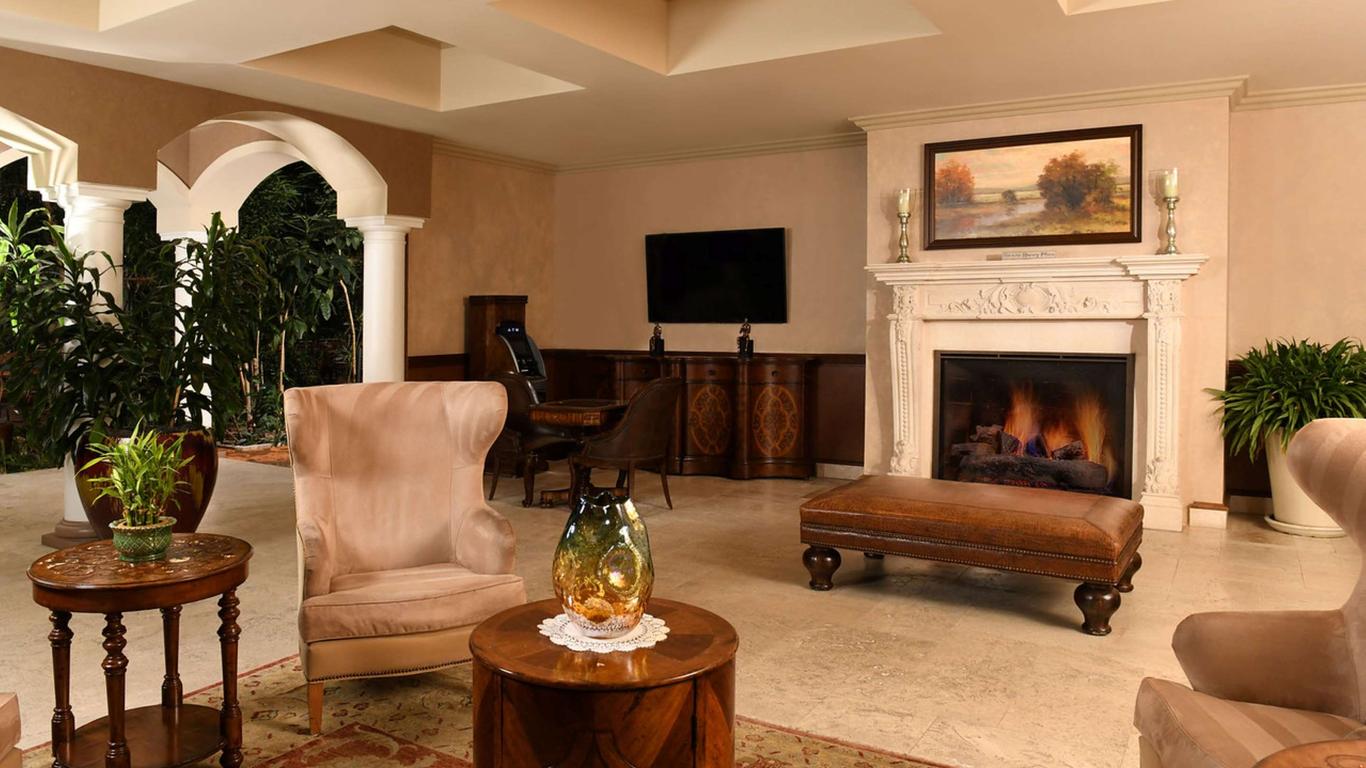 Woolley’s Classic Suites
