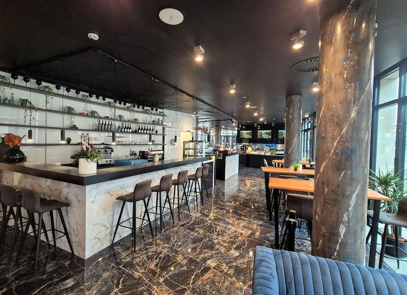 Bar Photo