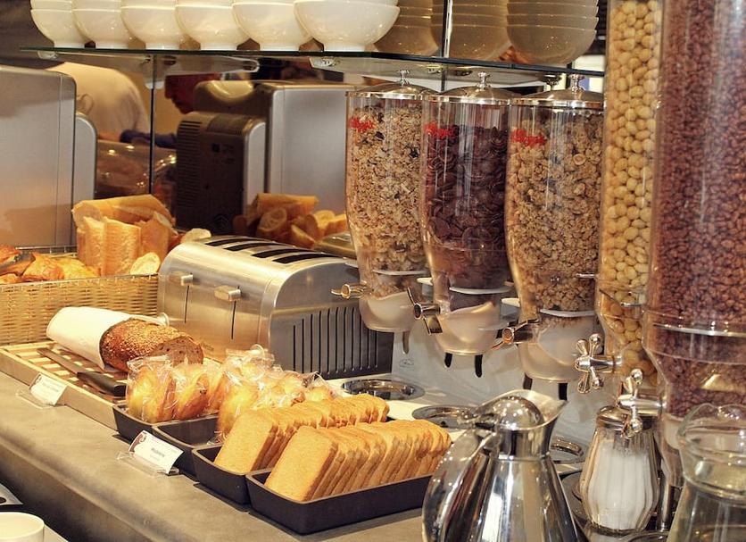 Buffet Photo