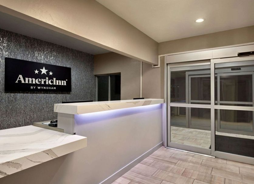 Front desk Photo