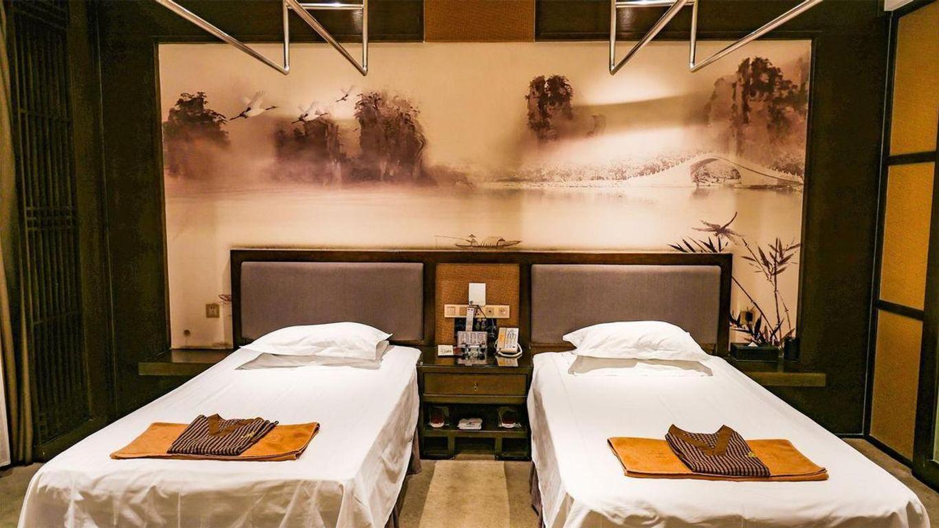 Datong Jinhekailong Grand Hotel