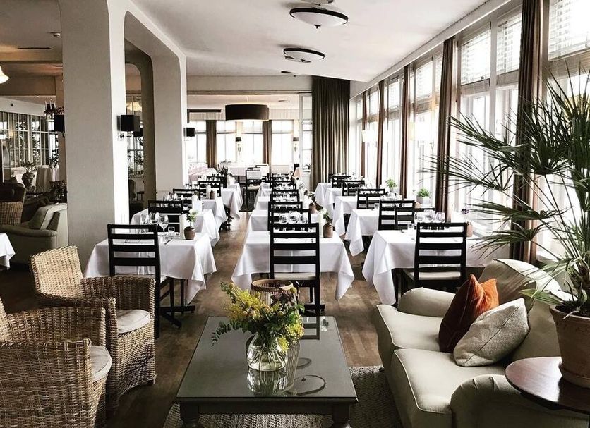 Restaurant Photo