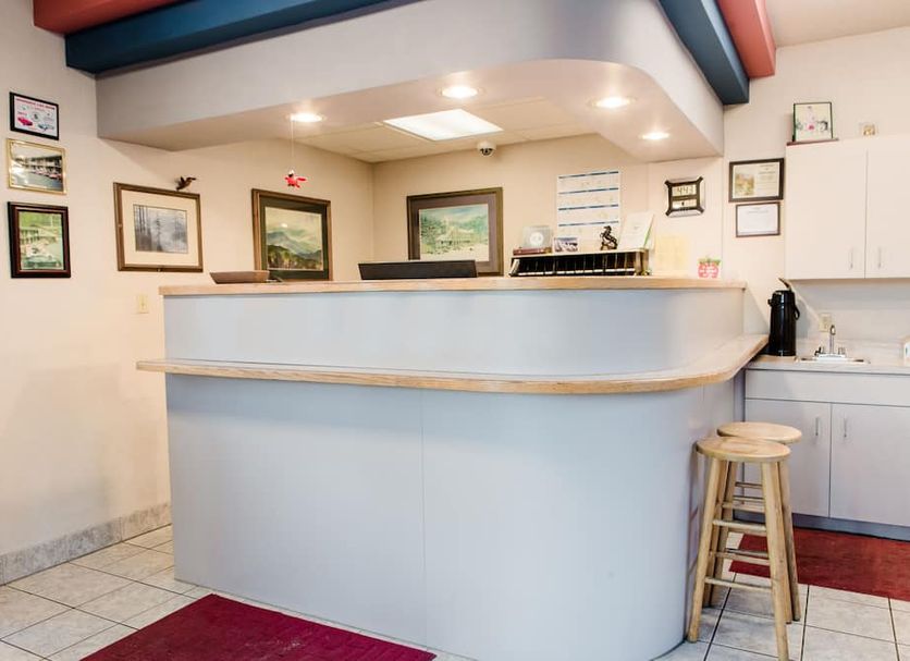 Front desk Photo