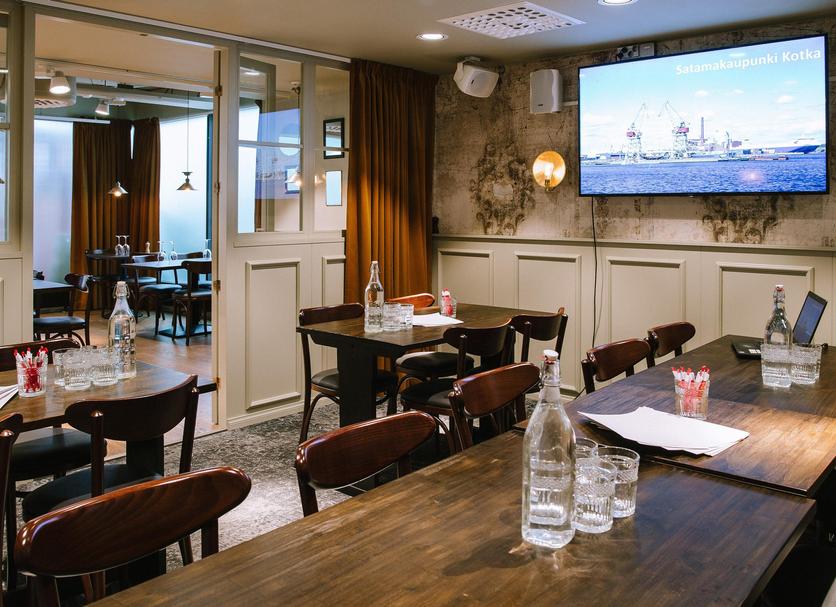 Restaurant Photo