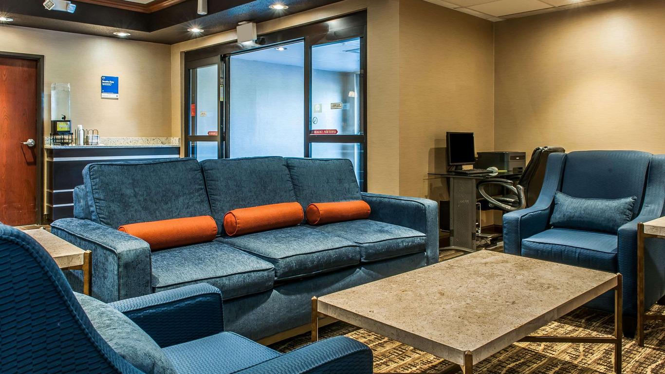 Comfort Inn East
