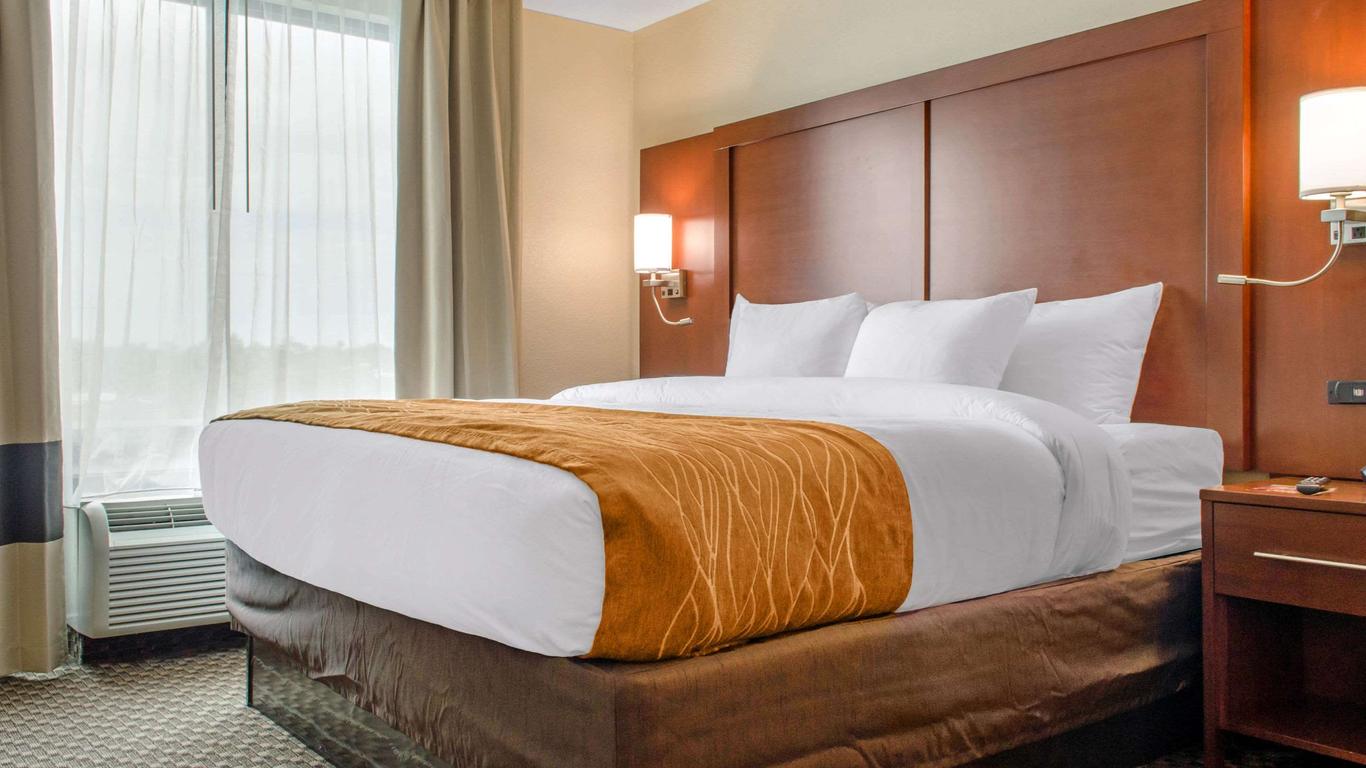 Comfort Inn & Suites Biloxi - D'Iberville