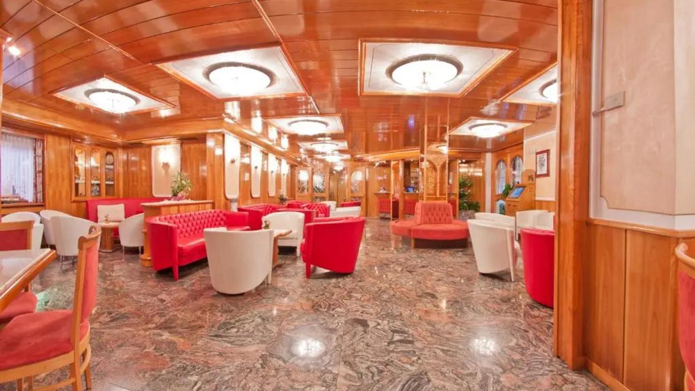 Hotel Cristallo