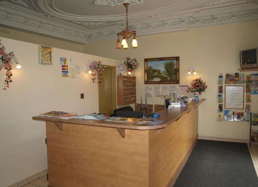 Front desk Photo
