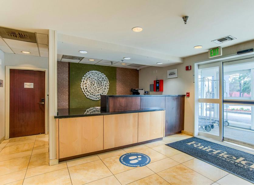 Front desk Photo
