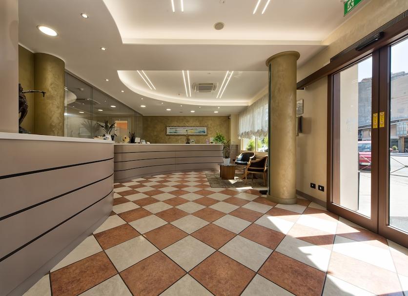 Front desk Photo