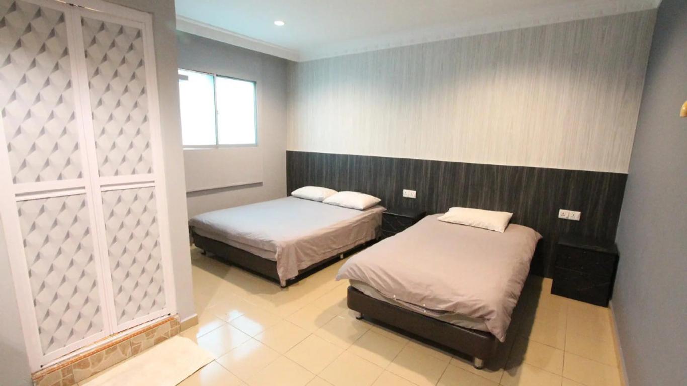 Hotel Station 18