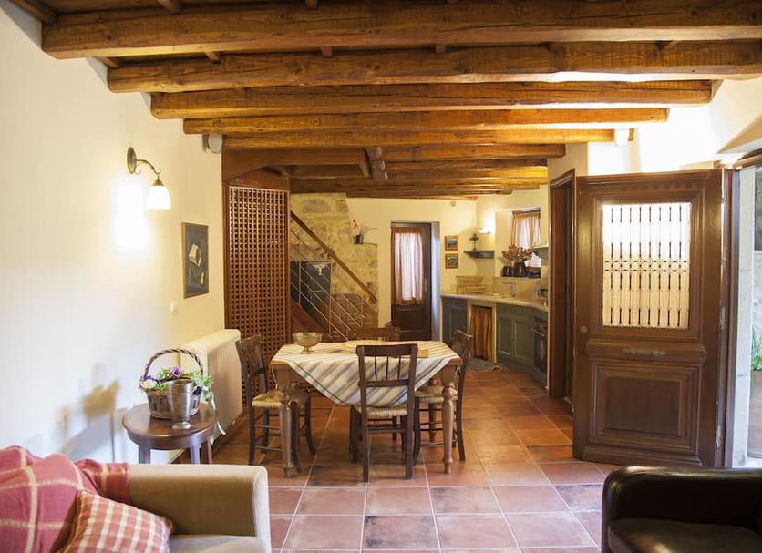 Dining room Photo