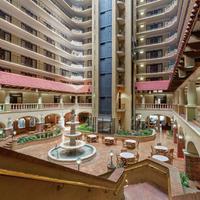Embassy Suites by Hilton Kansas City Plaza
