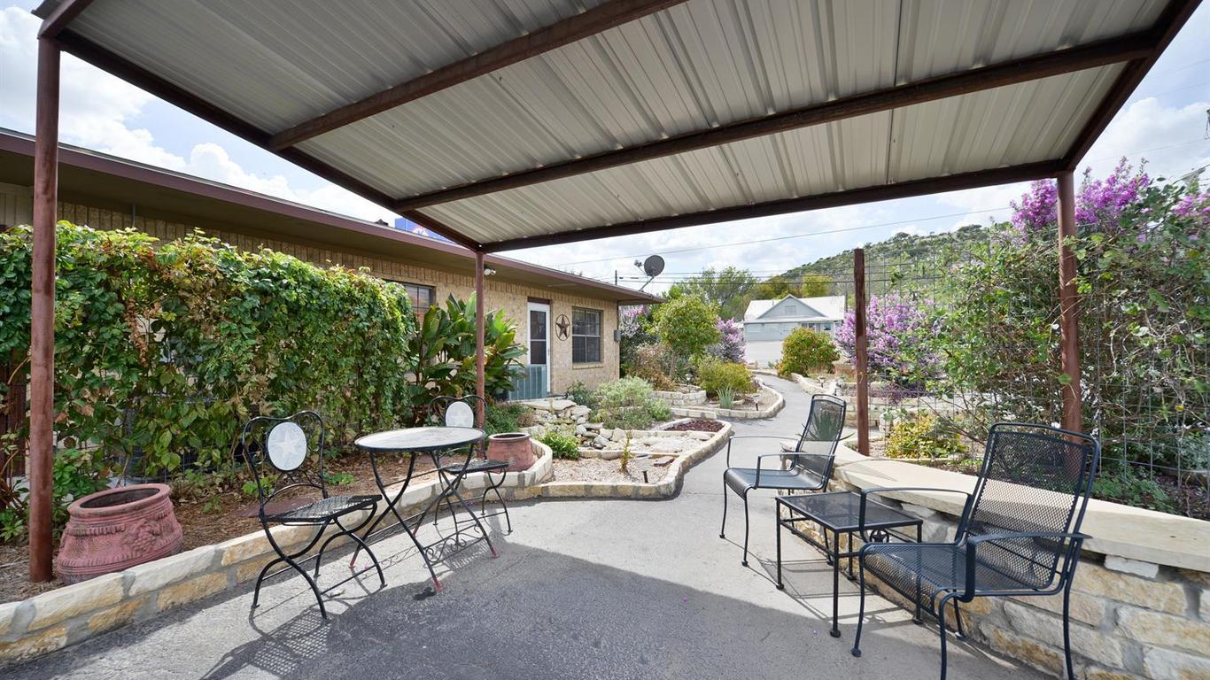 Americas Best Value Inn - Legend's Inn
