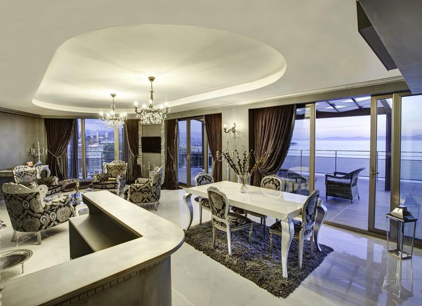Dining room Photo