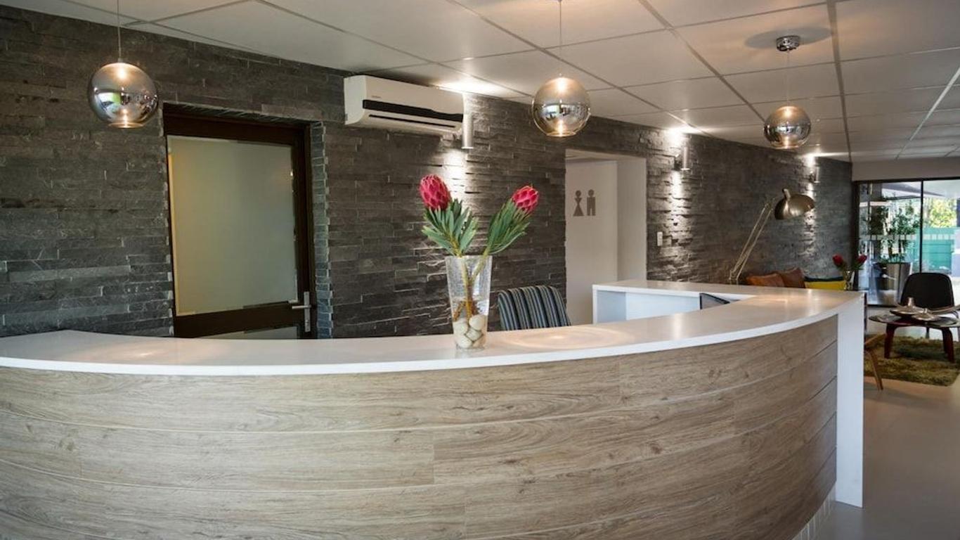 Palm Lodge Guest House