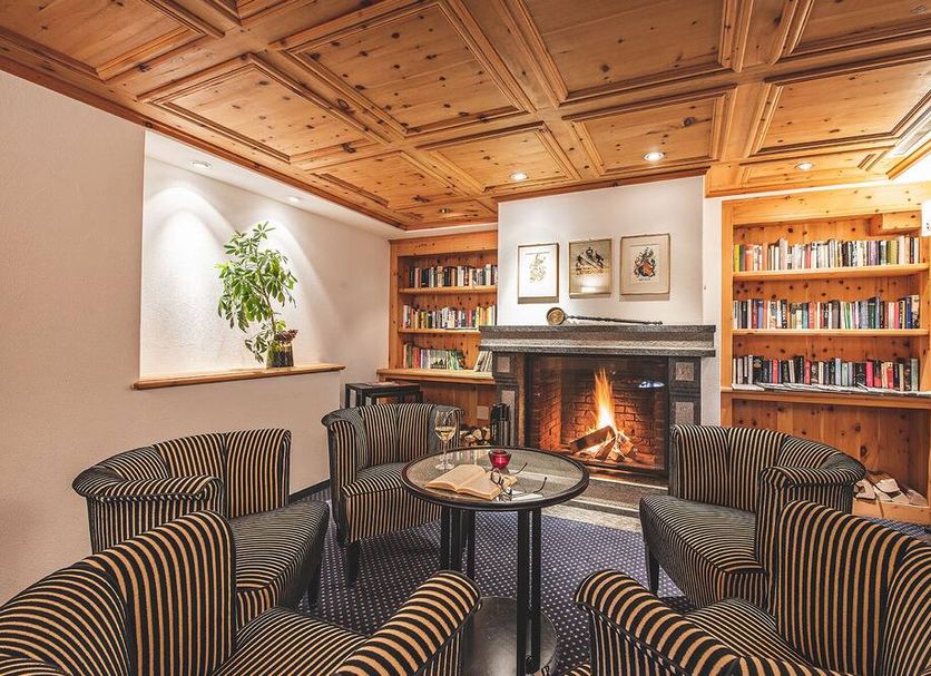 Lounge Photo