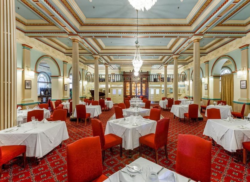 Banquet hall Photo