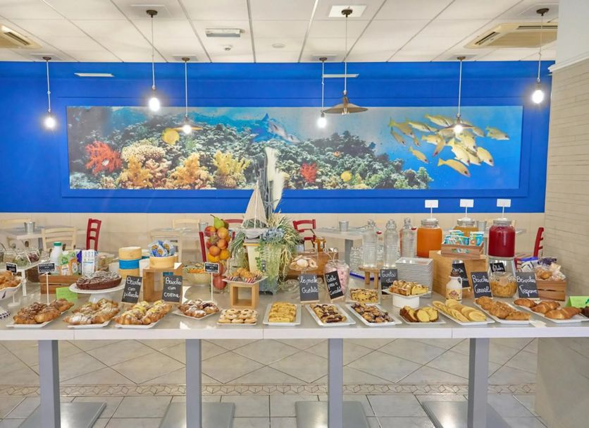 Buffet Photo
