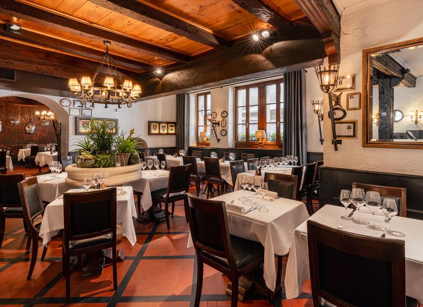 Restaurant Photo