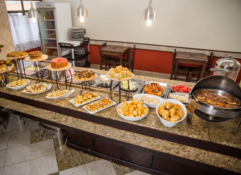 Buffet Photo