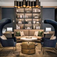 LondonHouse Chicago, Curio Collection by Hilton