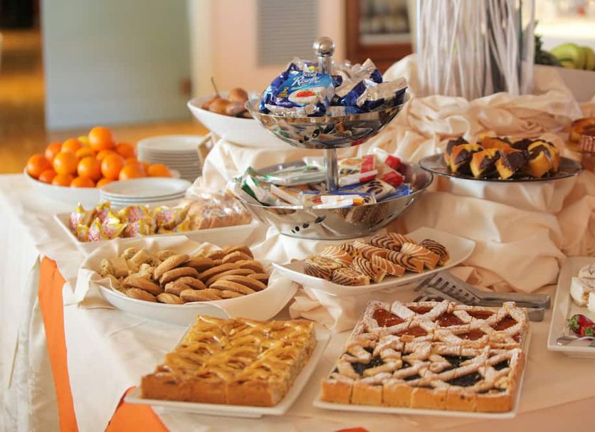 Buffet Photo