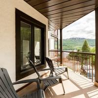 The Outlook over Lac -Tremblant by Instant Suites