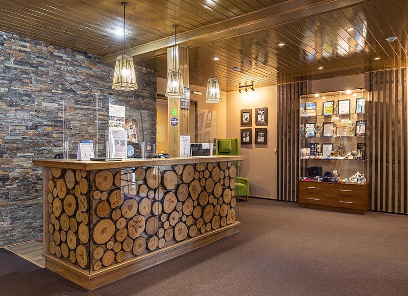Front desk Photo