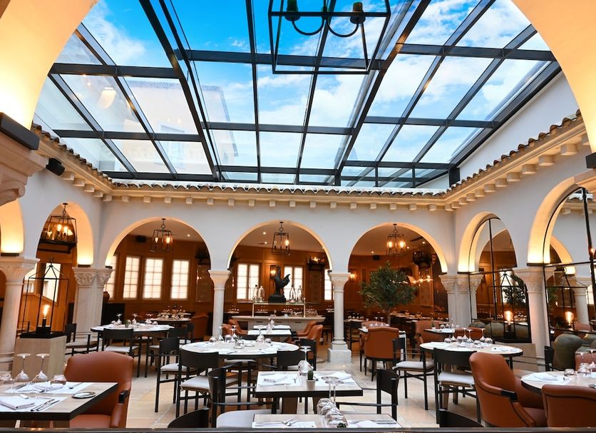 Restaurant Photo