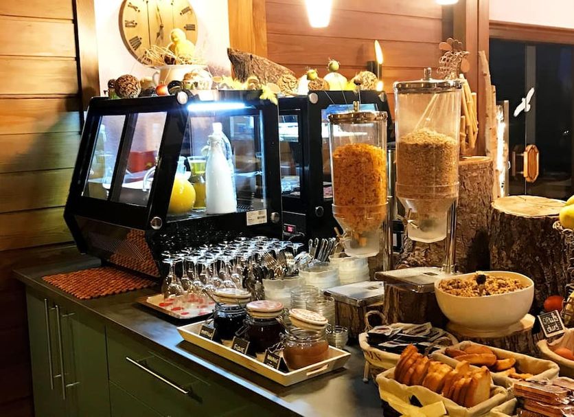 Buffet Photo