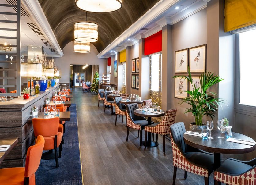 Restaurant Photo