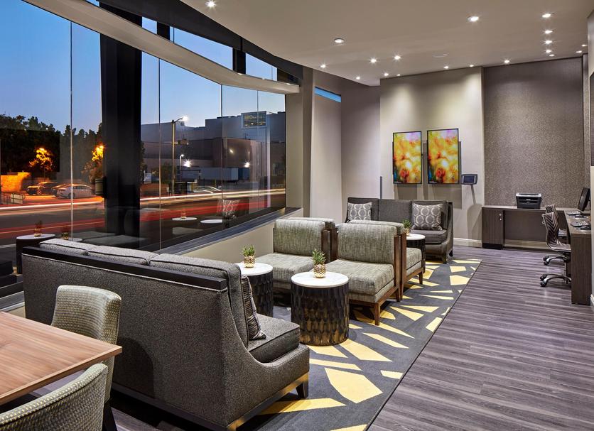 Lounge Photo