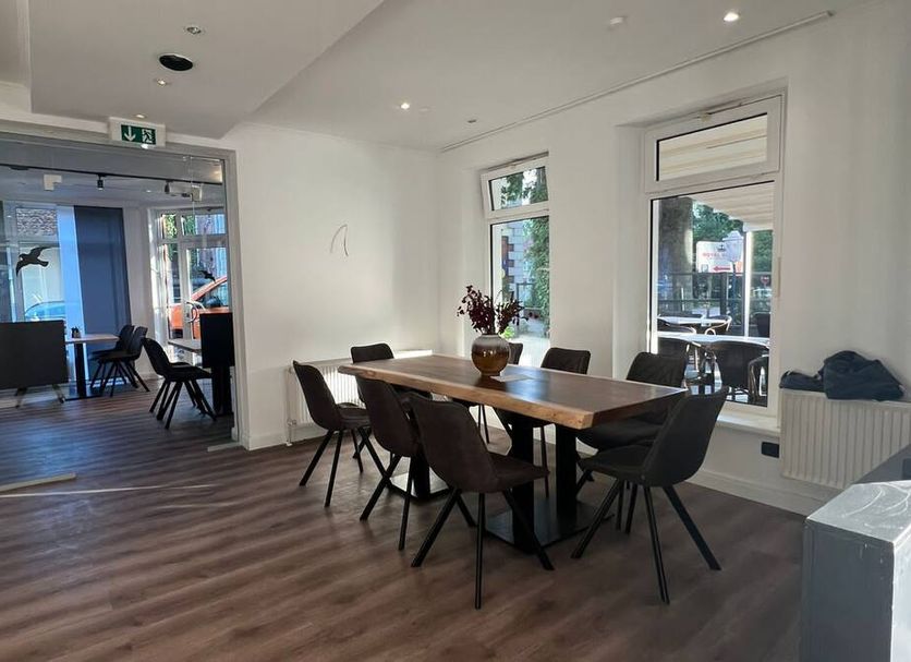 Dining room Photo