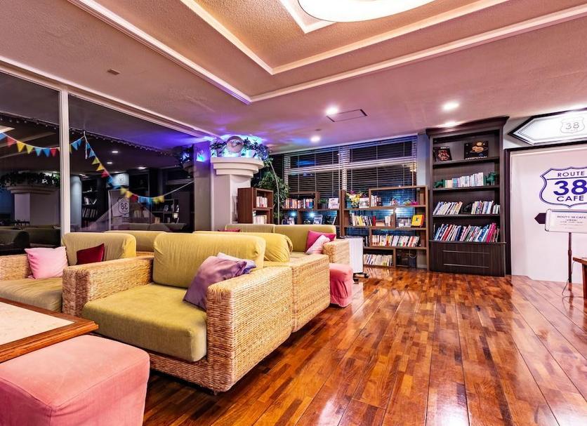 Lounge Photo