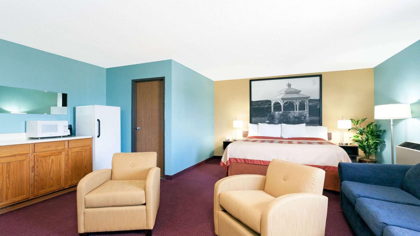 Super 8 by Wyndham Bath Hammondsport Area