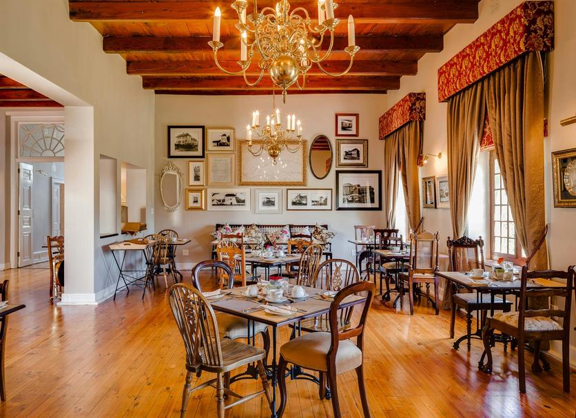 Restaurant Photo