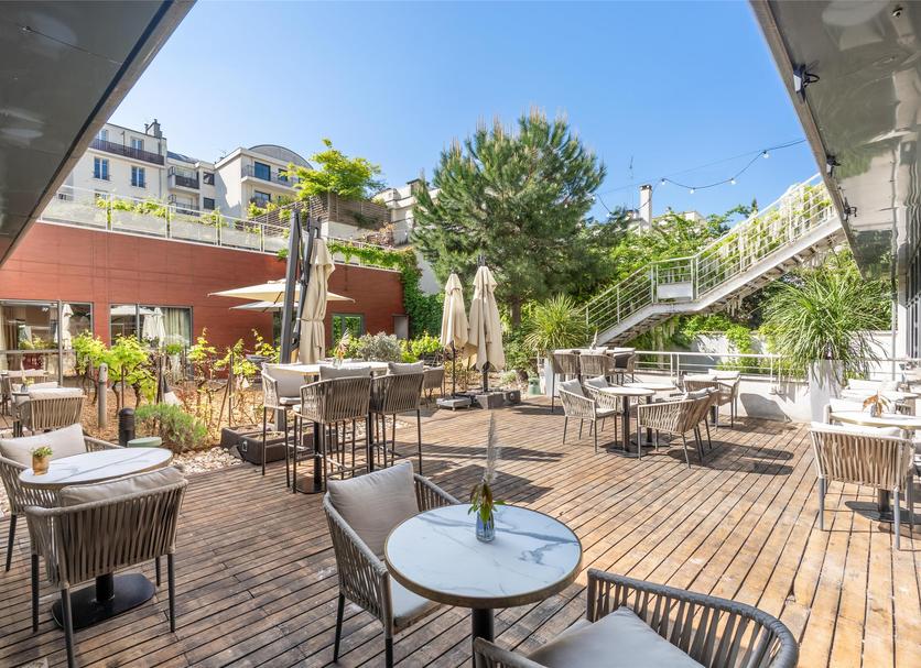 Restaurant Photo
