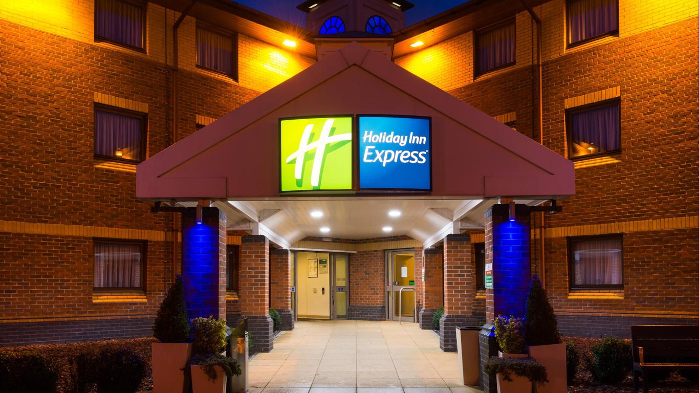 Holiday Inn Express Taunton East, An IHG Hotel