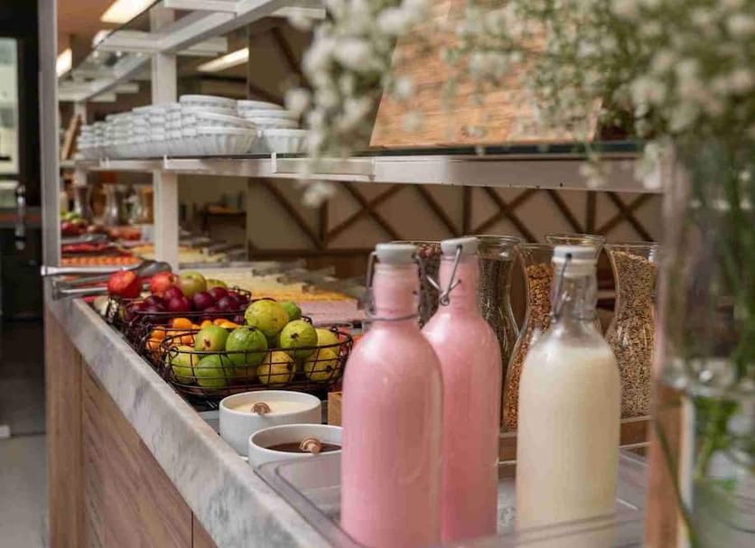 Buffet Photo