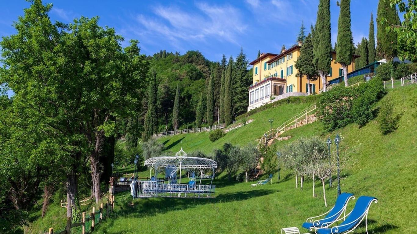 Villa Sostaga Boutique Hotel
