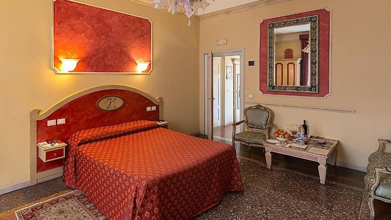 Antica Residenza D'Azeglio Room&Breakfast di Charme