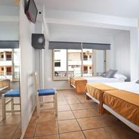 Ten Hostel