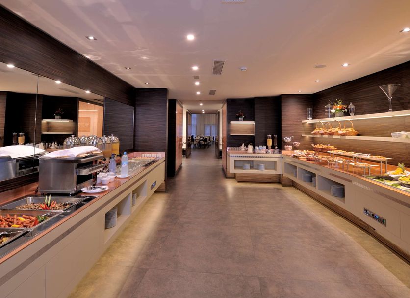 Buffet Photo