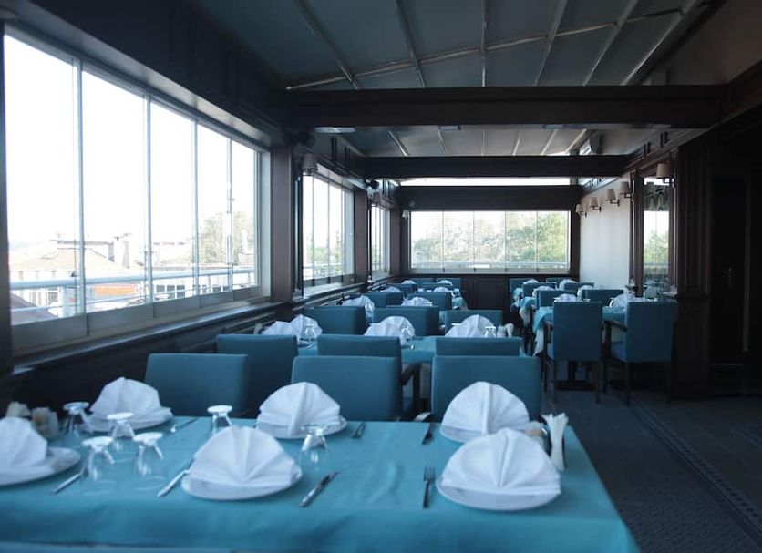 Restaurant Photo