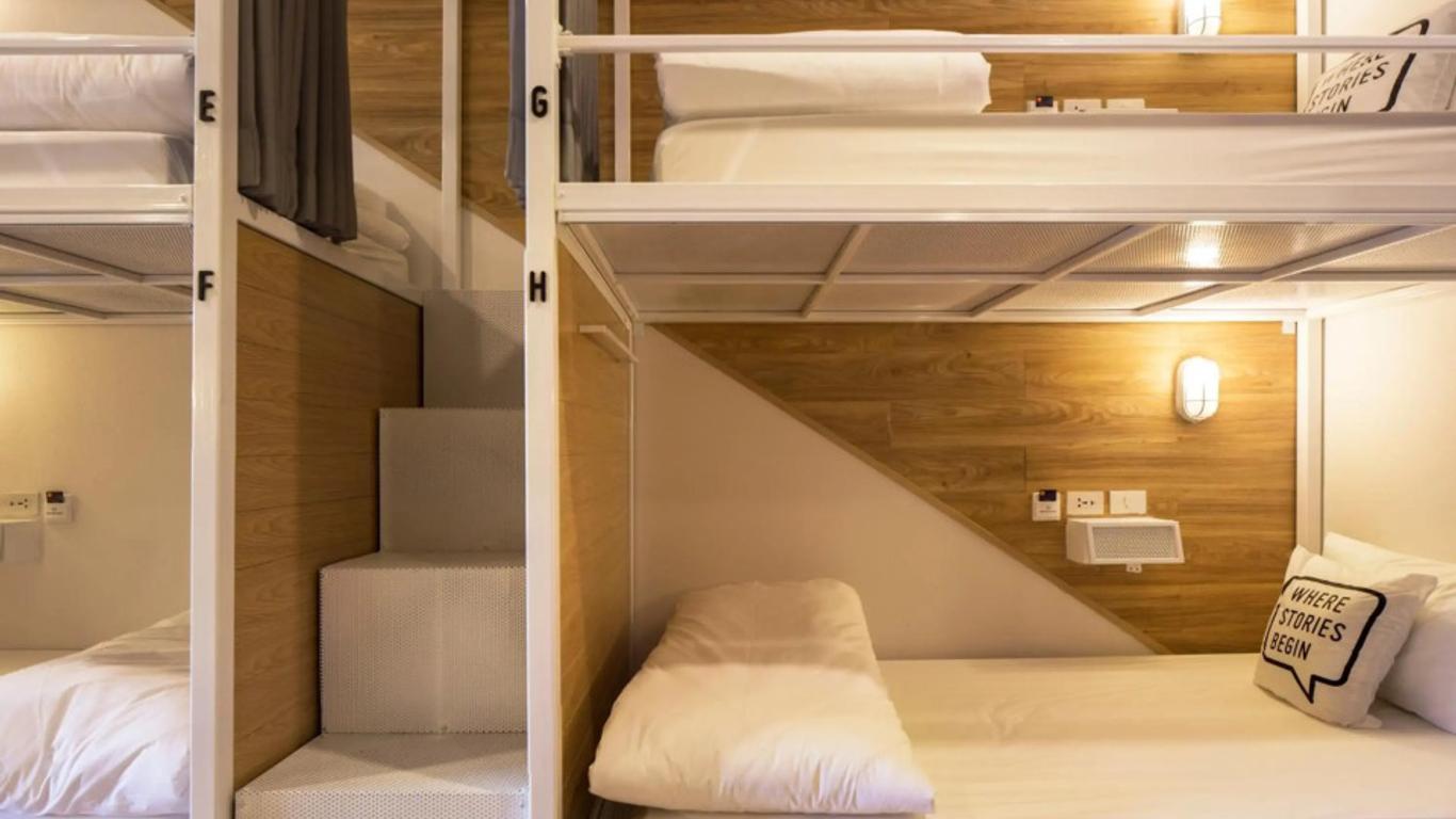 Bed One Block Hostel