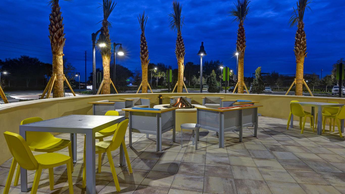 Home2 Suites by Hilton Orlando at FLAMINGO CROSSINGS