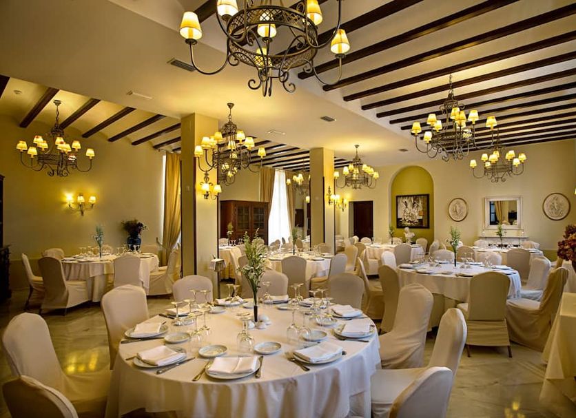 Banquet hall Photo