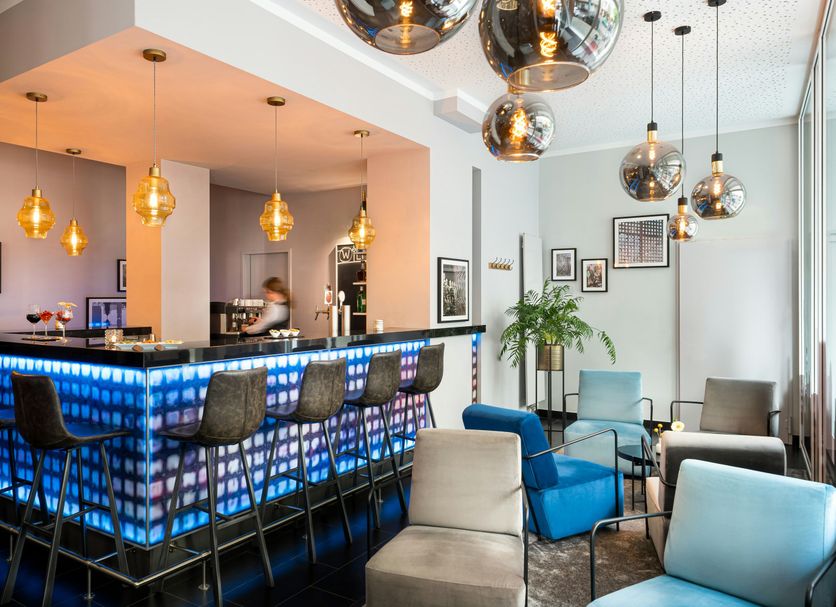 Bar Photo